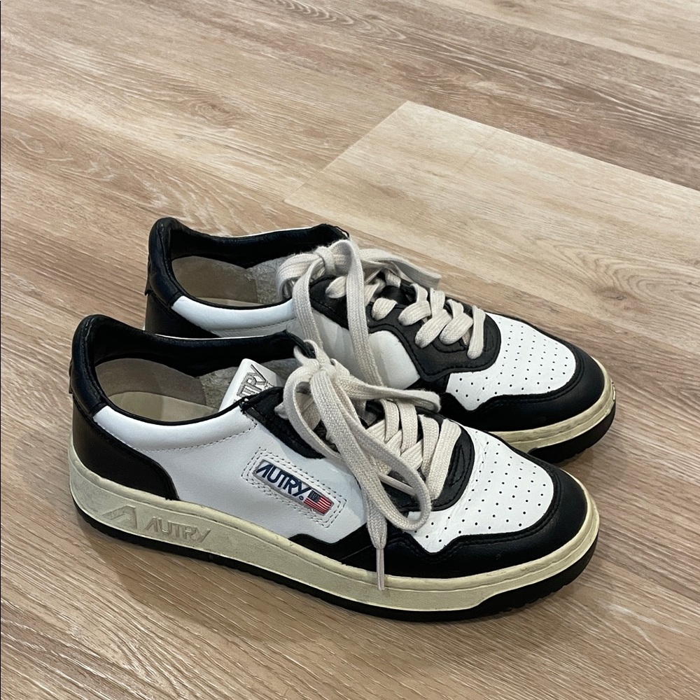 Autry Women’s White and Black Sneakers